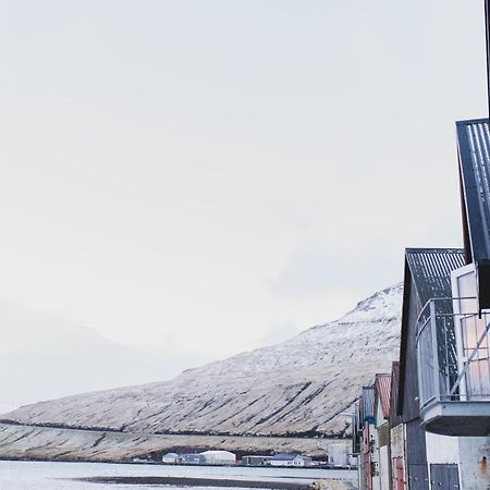 Boat House In Hosvik Apartment Bagian luar foto